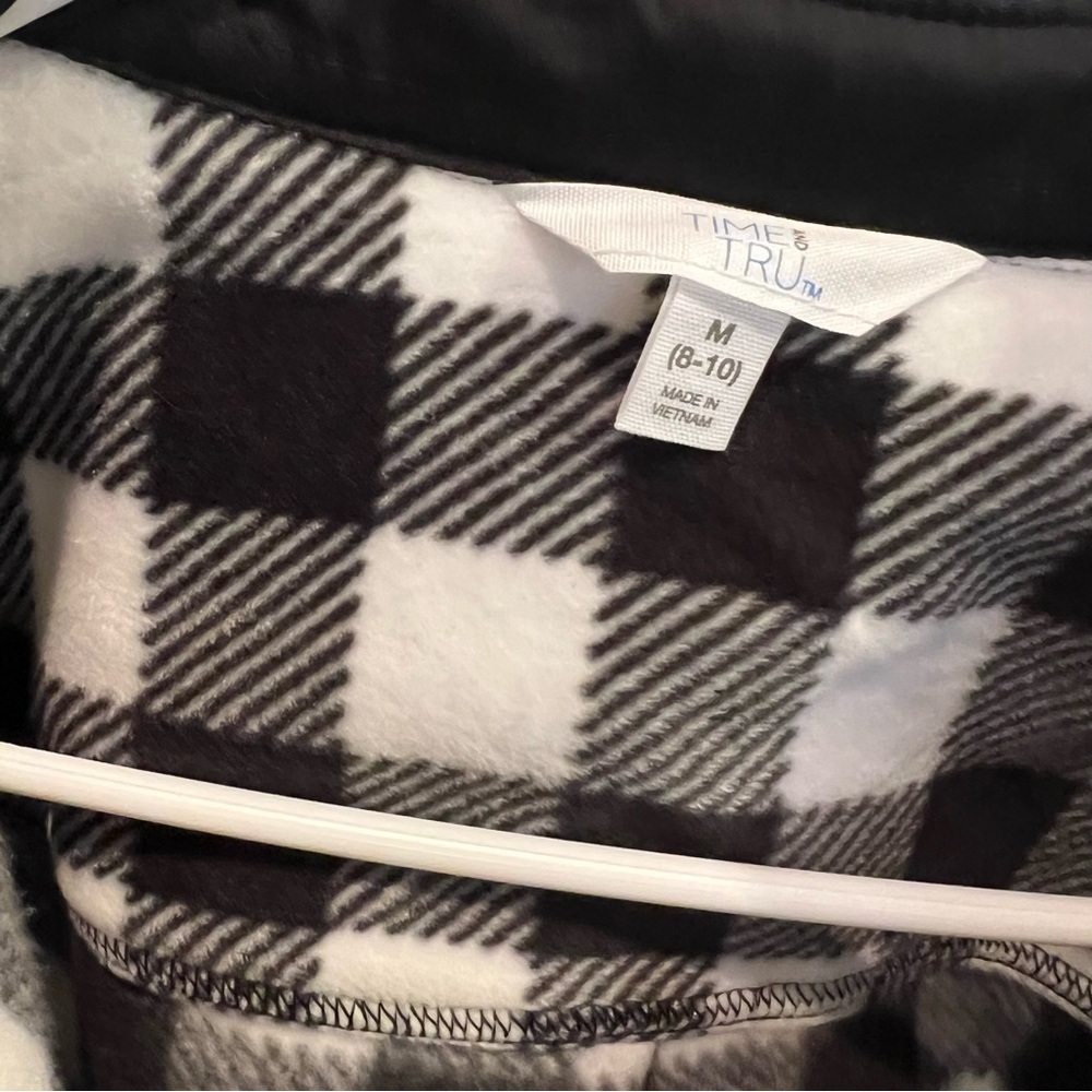 Black & White Warm Fleece Feel Shacket - Picture 3 of 4